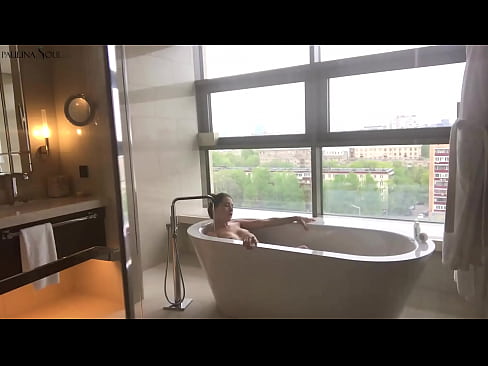 ❤️ Ogromna laska namiętnie waląca sobie cipkę w łazience ❤️❌ Quality porn at pl.hentaivost.ru ❌❤